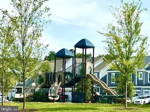 $575,000 | 18092 Red Cedar Road, Dumfries, VA 22026