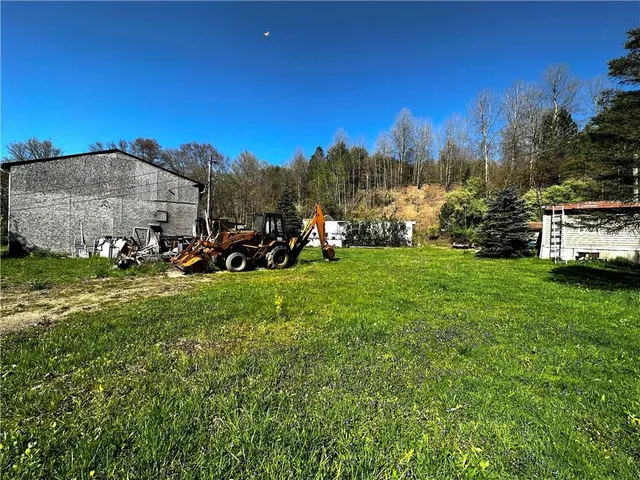 $145,000 | 245 Findlay Road, West Sunbury, PA 16061