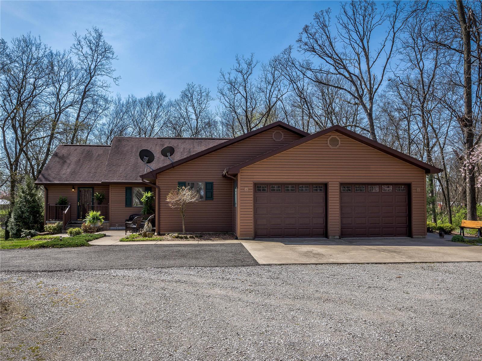 1183 Country Club Road Greenville, IL 62246 - Photo 11 of 55 Gallery Image 11