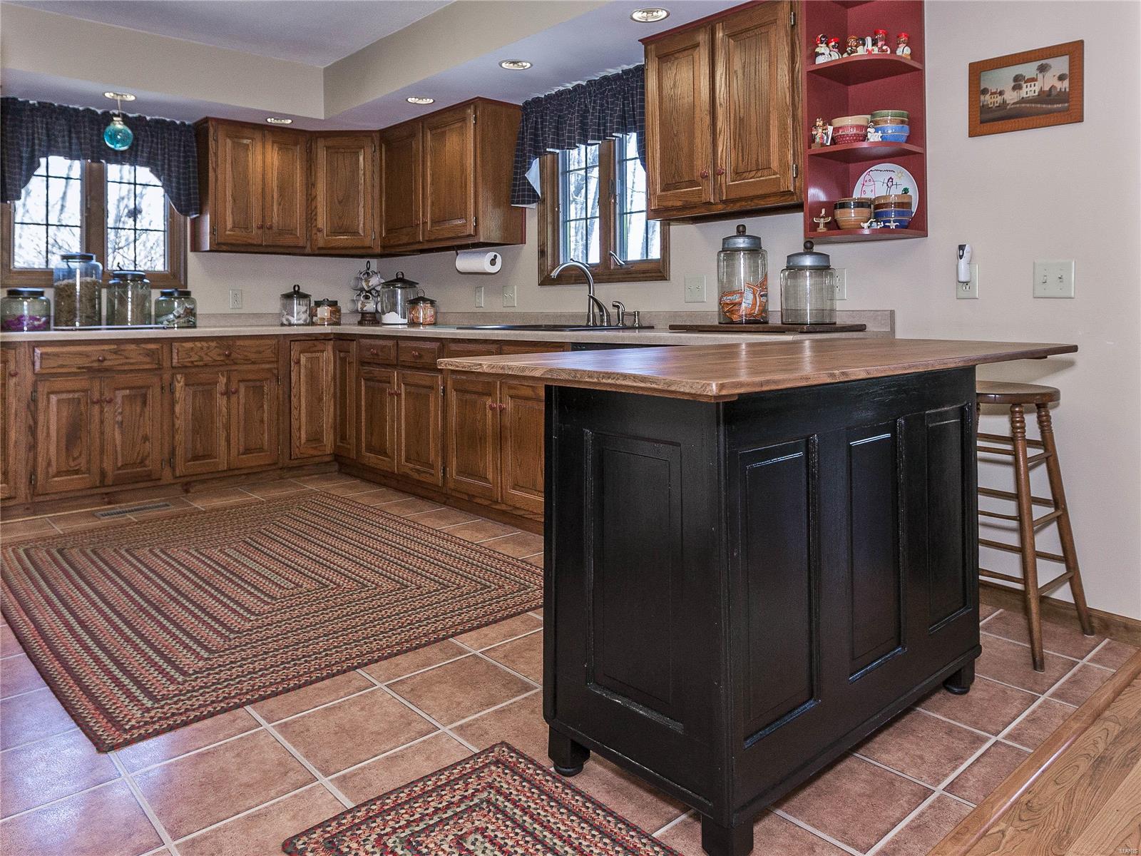 1183 Country Club Road Greenville, IL 62246 - Photo 40 of 55 Gallery Image 40
