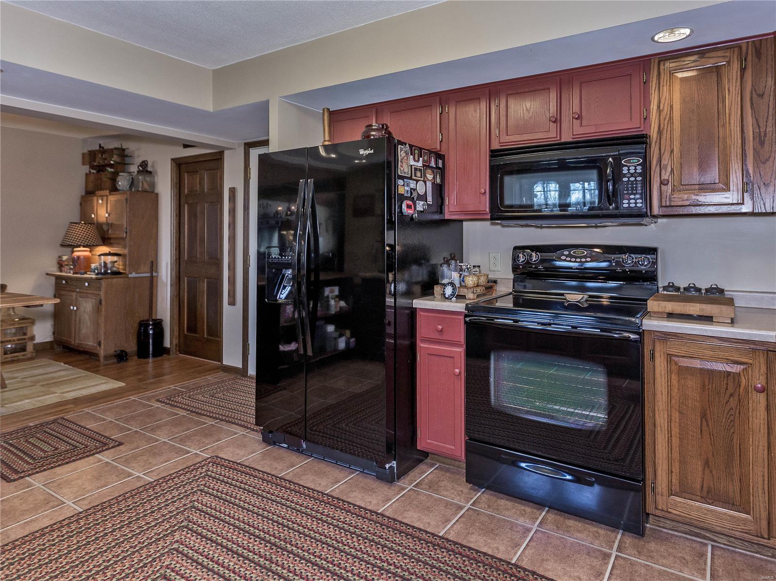 1183 Country Club Road Greenville, IL 62246 - Photo 41 of 55 Gallery Image 41