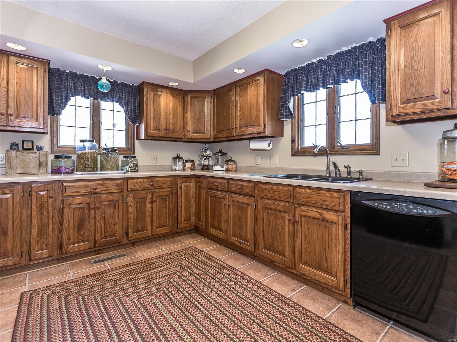 1183 Country Club Road Greenville, IL 62246 - Photo 43 of 55 Gallery Image 43