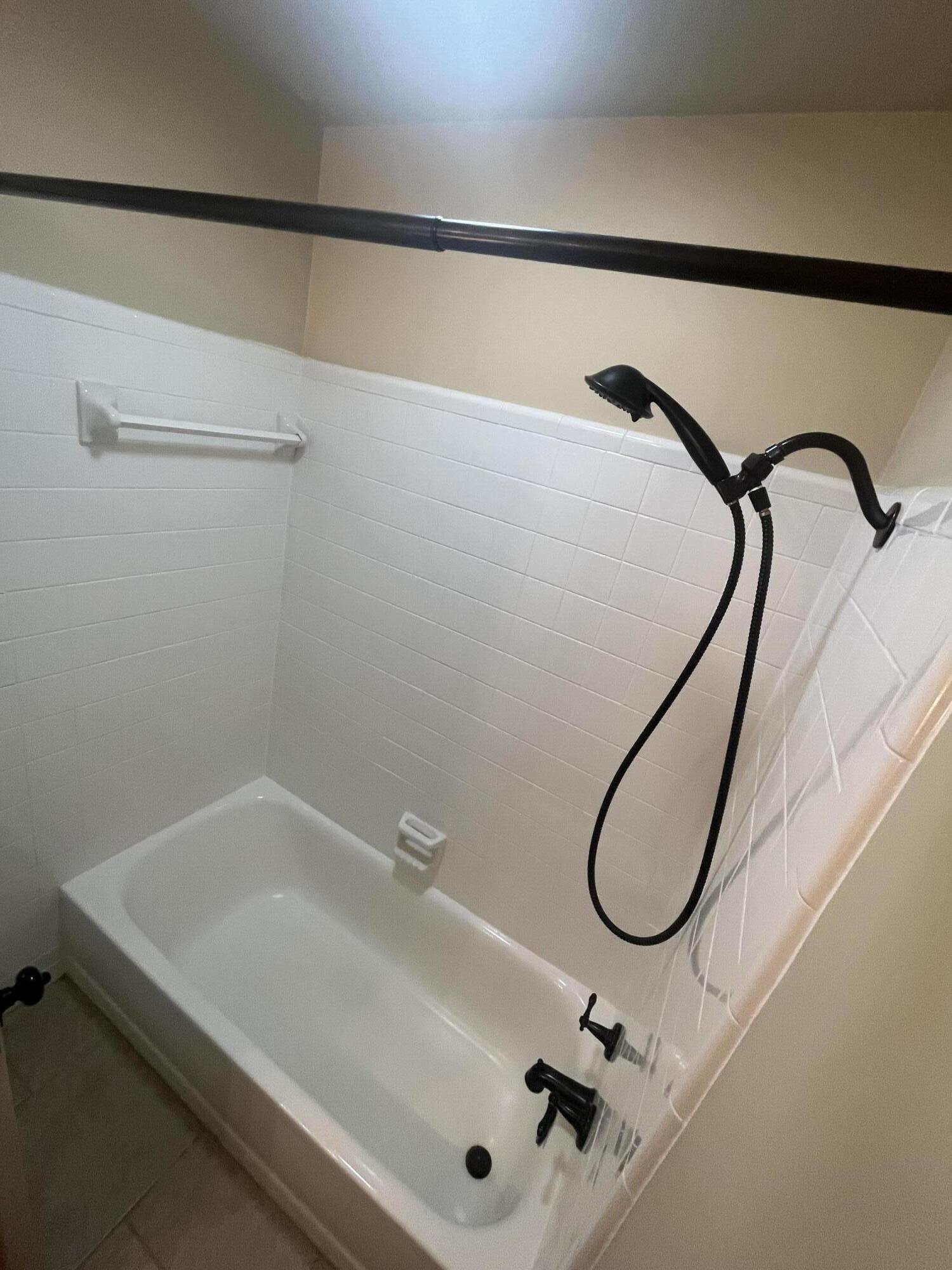 2405 Topeka Road Lexington, KY 40503 - Photo 21 of 27 IMG_0102