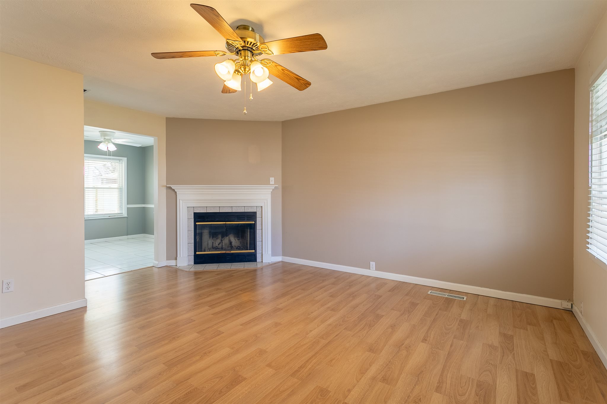 4119 Tremont Road Evansville, IN 47710 - Photo 3 of 34 Gallery Image 3