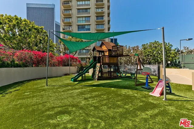 a view of a house with a park