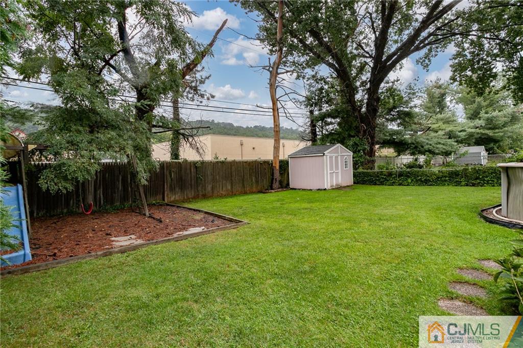 460 Warfield Road North Plainfield, NJ 07060 - Photo 28 of 29 a view of a backyard with large tree