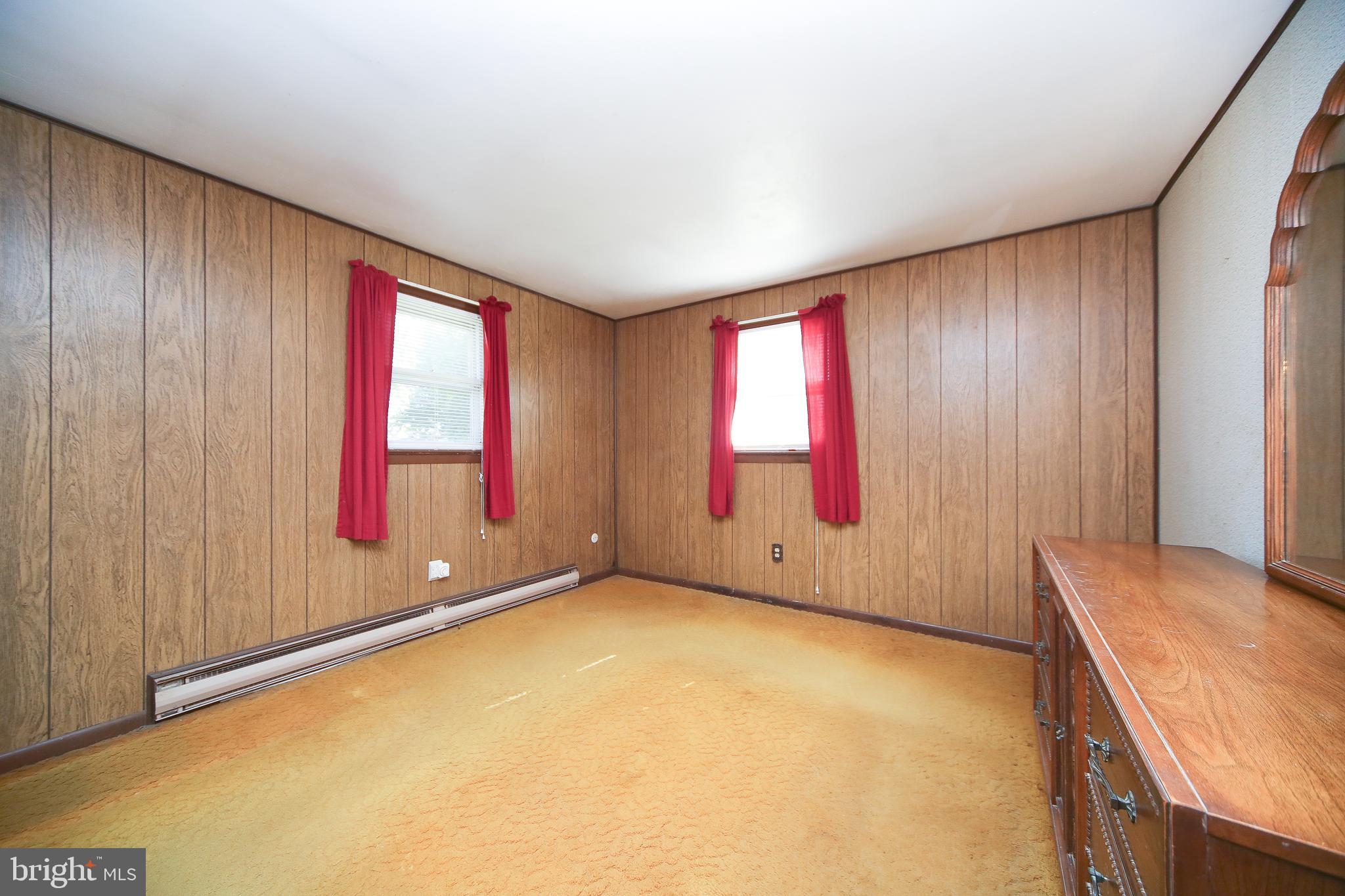 369 Morwood Road Telford, PA 18969 - Photo 14 of 20 Main Bedroom