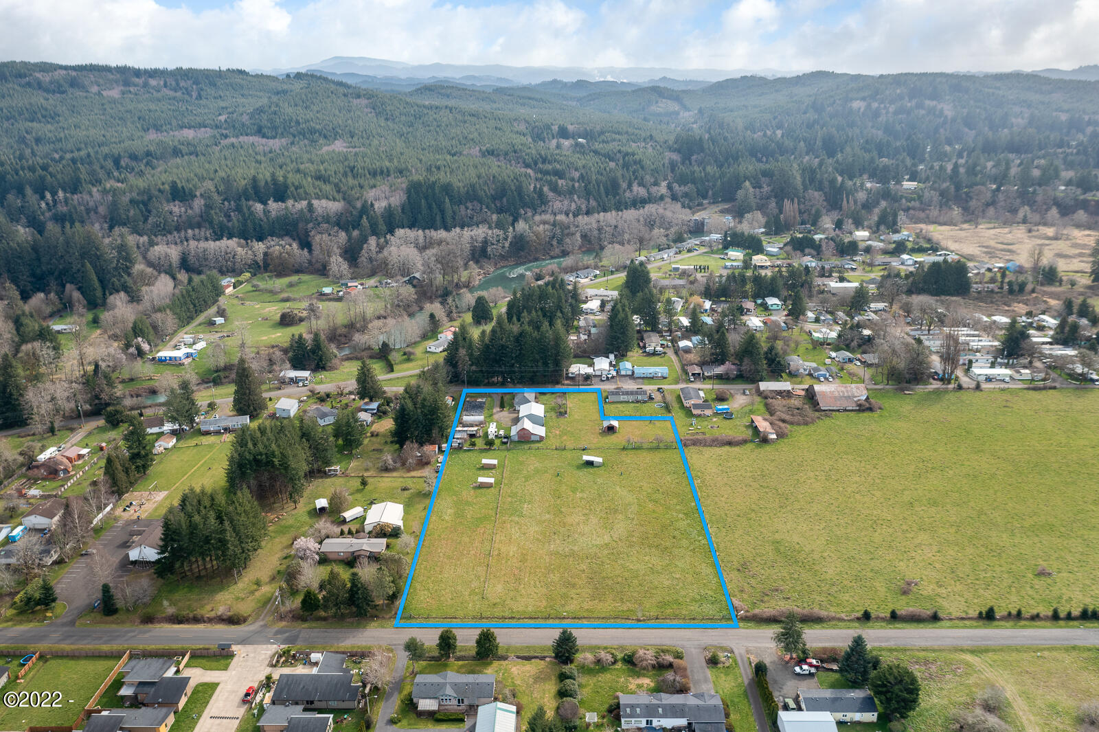 477 Southwest Ferry Avenue Siletz, OR 97380 - Photo 27 of 30 477SWFerry-AB-03
