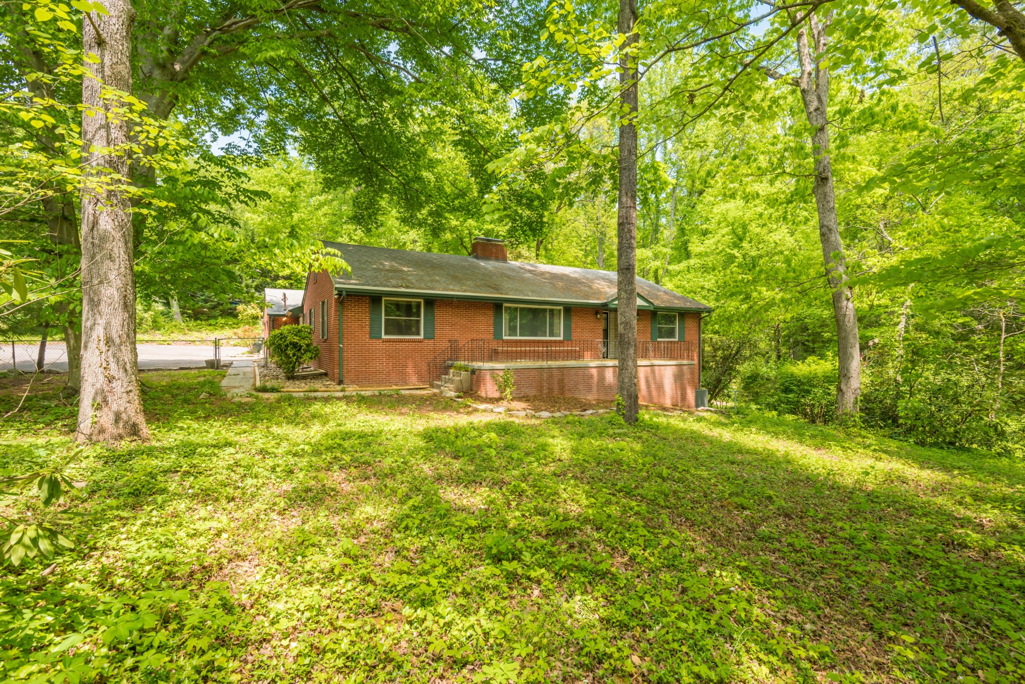 5901 Ridgewood Road Knoxville, TN 37918 - Photo 1 of 26 Gallery Image 1