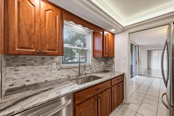 $2,000 | 2650 Pearce Drive, Unit 111, Clearwater, FL 33764
