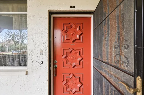 $2,000 | 2650 Pearce Drive, Unit 111, Clearwater, FL 33764