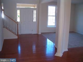 9699 B Pine Road Philadelphia, PA 19115 - Photo 4 of 6 Gallery Image 4