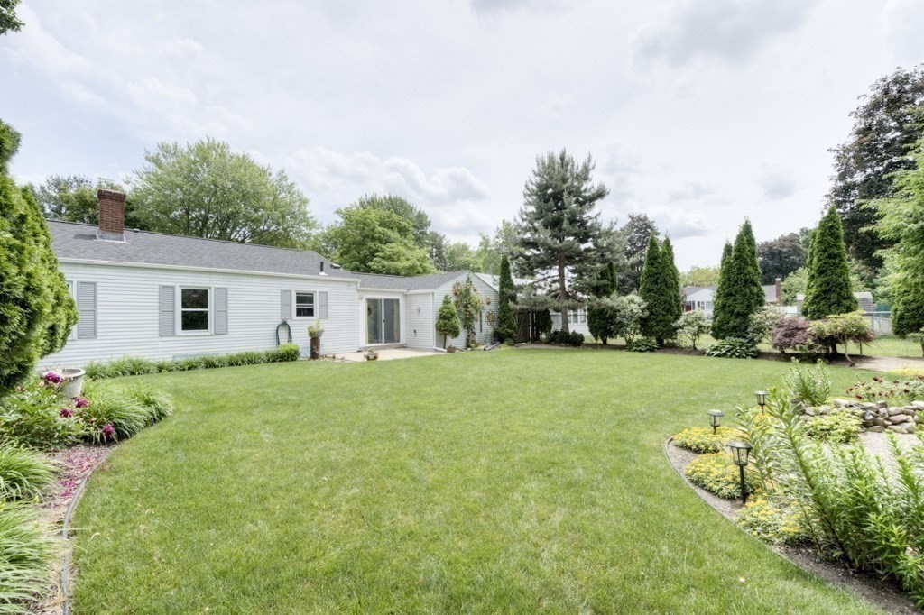 98 Kane Street Springfield, MA 01119 - Photo 38 of 42