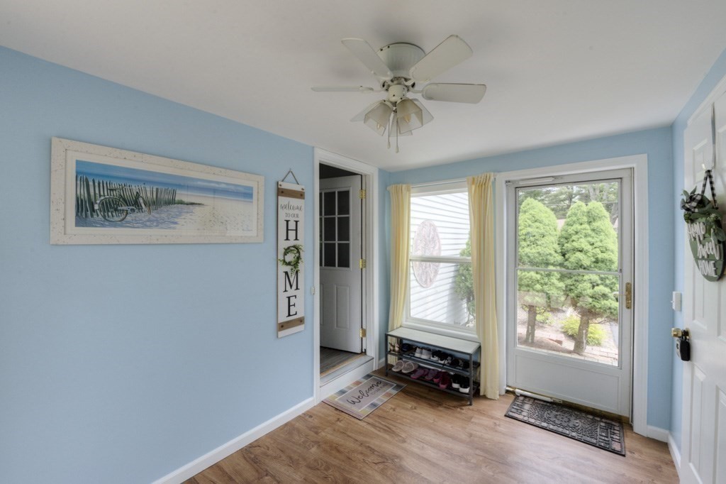98 Kane Street Springfield, MA 01119 - Photo 10 of 42