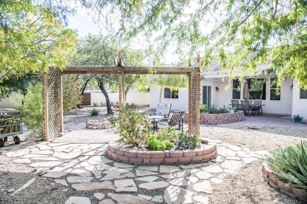 $5,750 | 7410 Deer Springs Way, Las Vegas, NV 89131