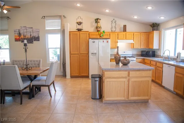 $5,750 | 7410 Deer Springs Way, Las Vegas, NV 89131