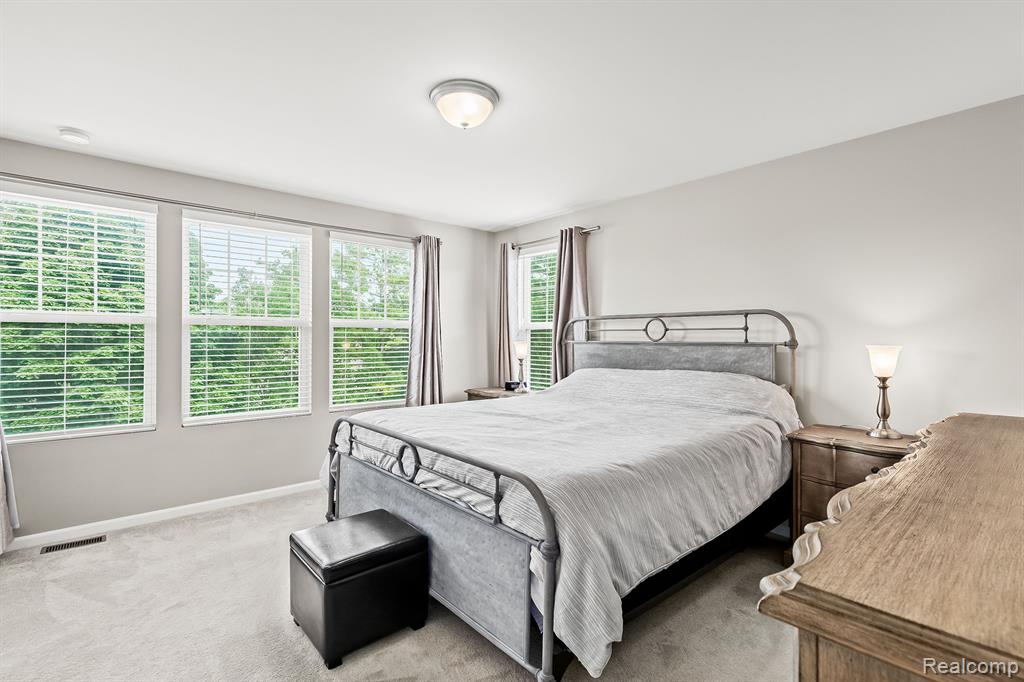 2849 Hartwick Drive Rochester, MI 48307 - Photo 17 of 53