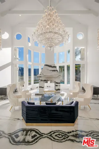 a view of a entryway