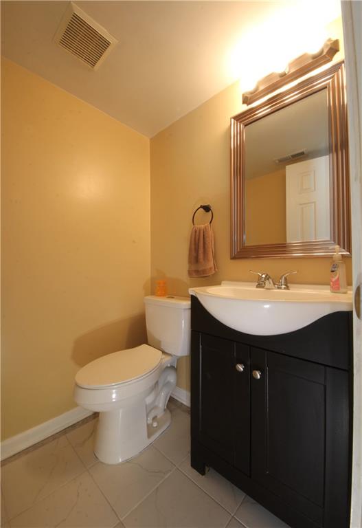 6347 Furnas Road Indianapolis, IN 46221 - Photo 8 of 17