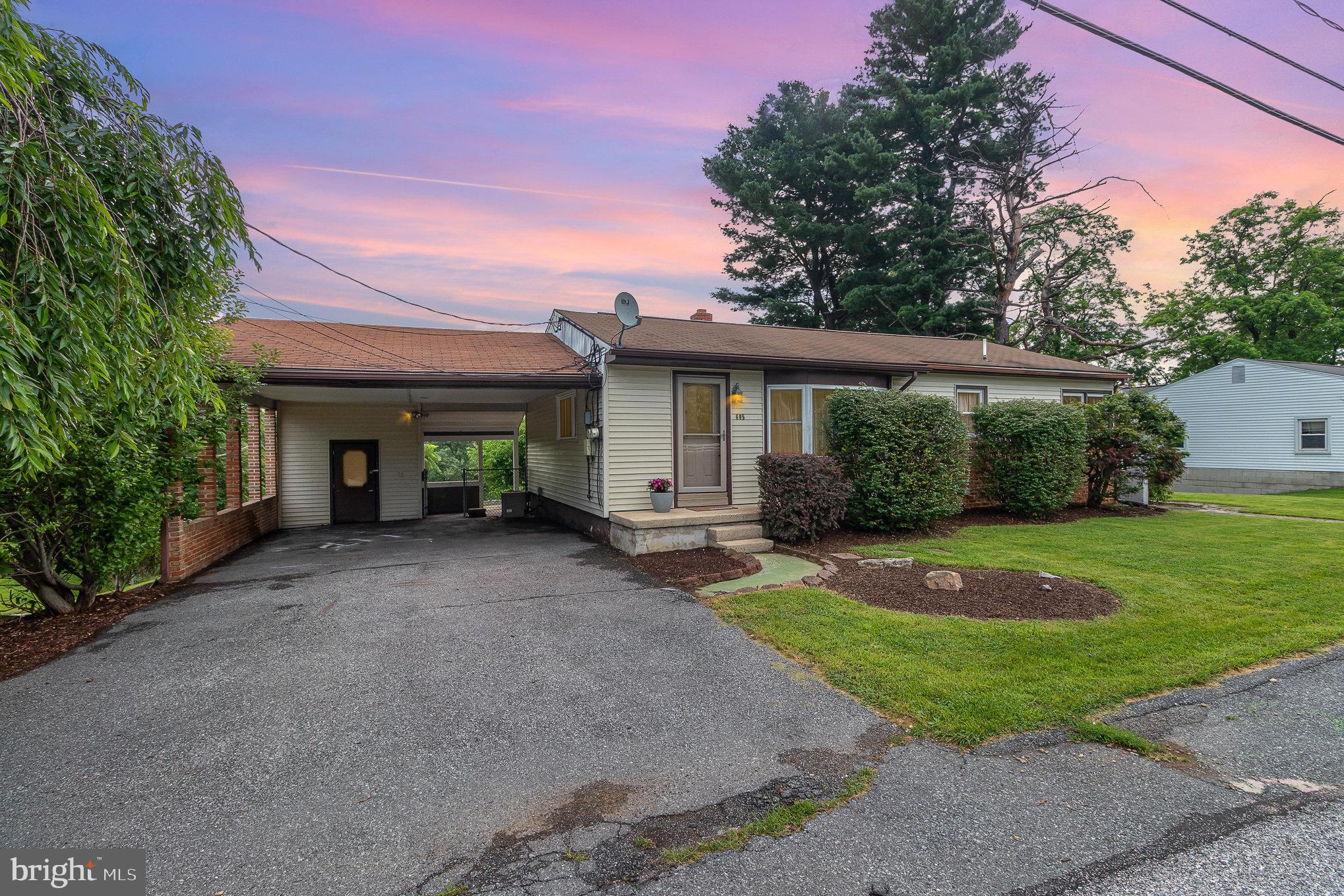 605 Evergreen Road New Cumberland, PA 17070 - Photo 2 of 36 Gallery Image 2