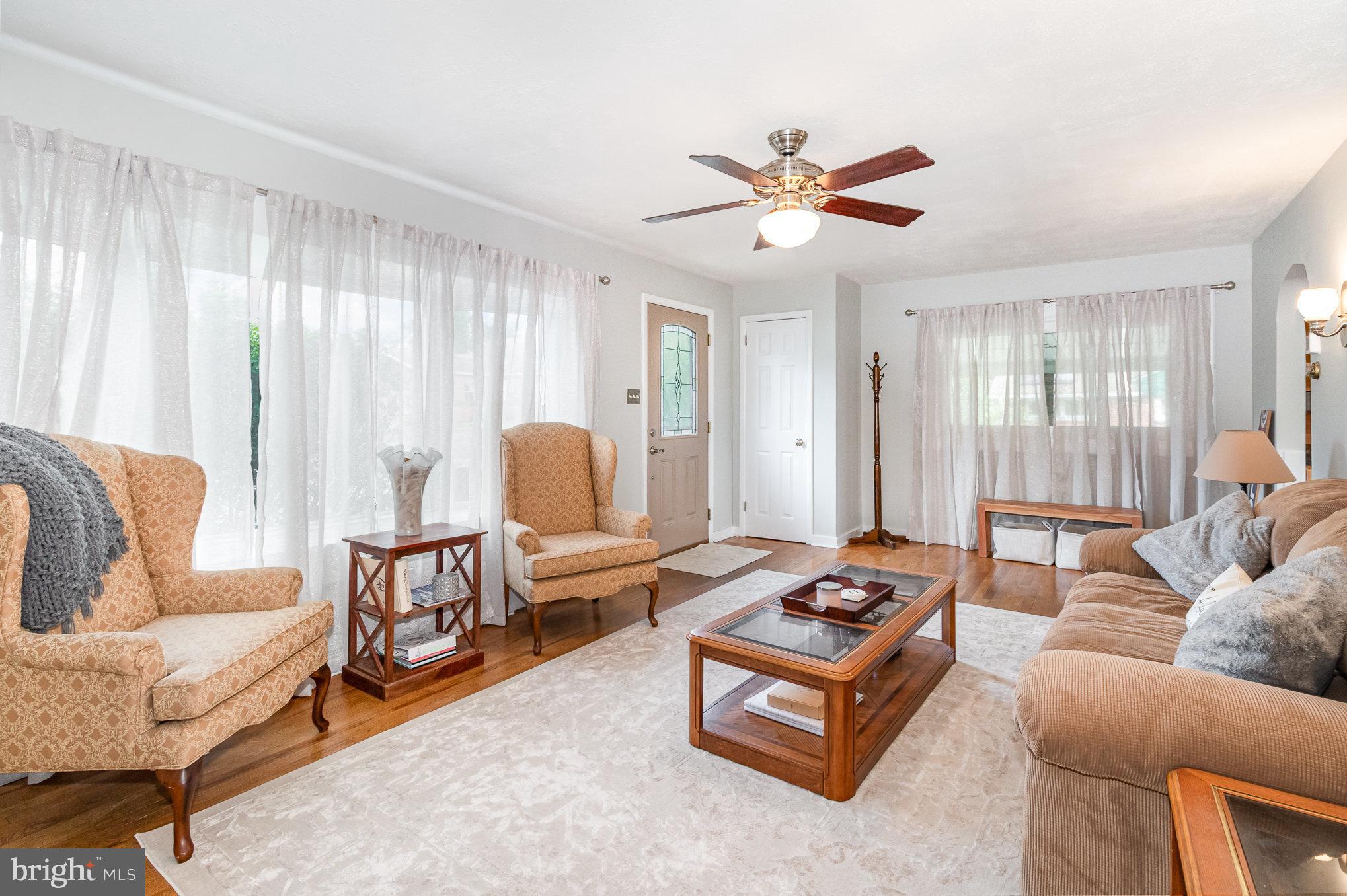 605 Evergreen Road New Cumberland, PA 17070 - Photo 5 of 36 Gallery Image 5