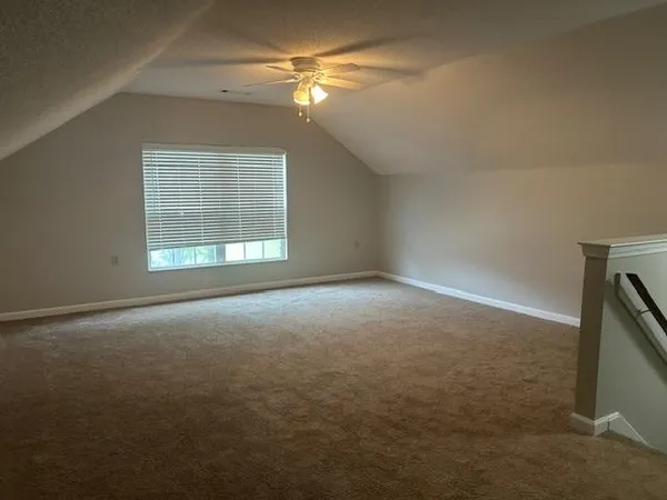a view of empty room with window