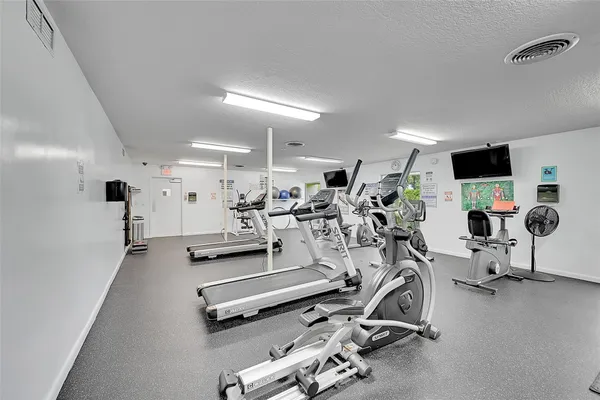 $1,750 | 23 Abbey Lane, Unit 202, Delray Beach, FL 33446