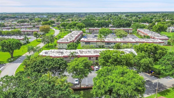 $1,750 | 23 Abbey Lane, Unit 202, Delray Beach, FL 33446