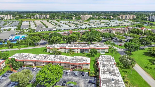 $1,750 | 23 Abbey Lane, Unit 202, Delray Beach, FL 33446