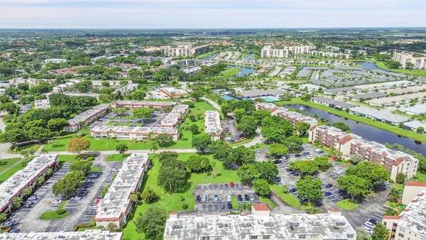 $1,750 | 23 Abbey Lane, Unit 202, Delray Beach, FL 33446