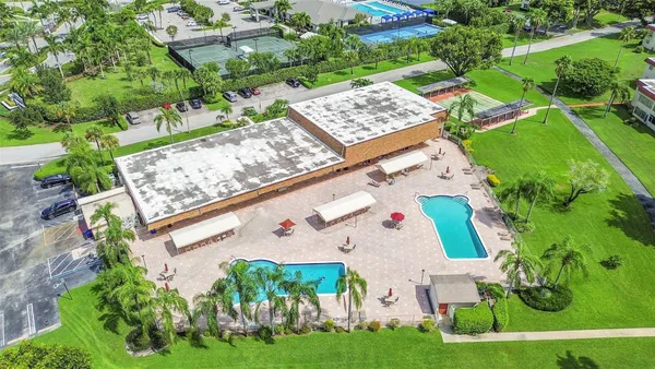 $1,750 | 23 Abbey Lane, Unit 202, Delray Beach, FL 33446