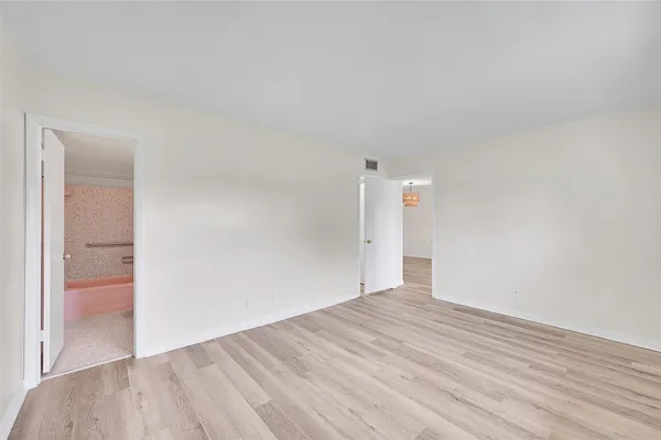 $1,750 | 23 Abbey Lane, Unit 202, Delray Beach, FL 33446