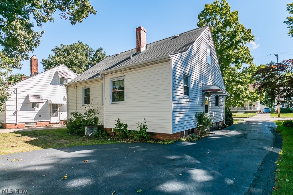 1192 Mayfield Ridge Road Cleveland, OH 44124 - Photo 23 of 26