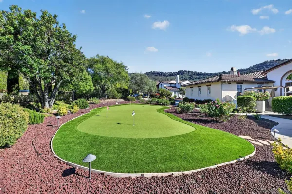 $1,279,000 | 14713 Interlachen Terrace, Valley Center, CA 92082