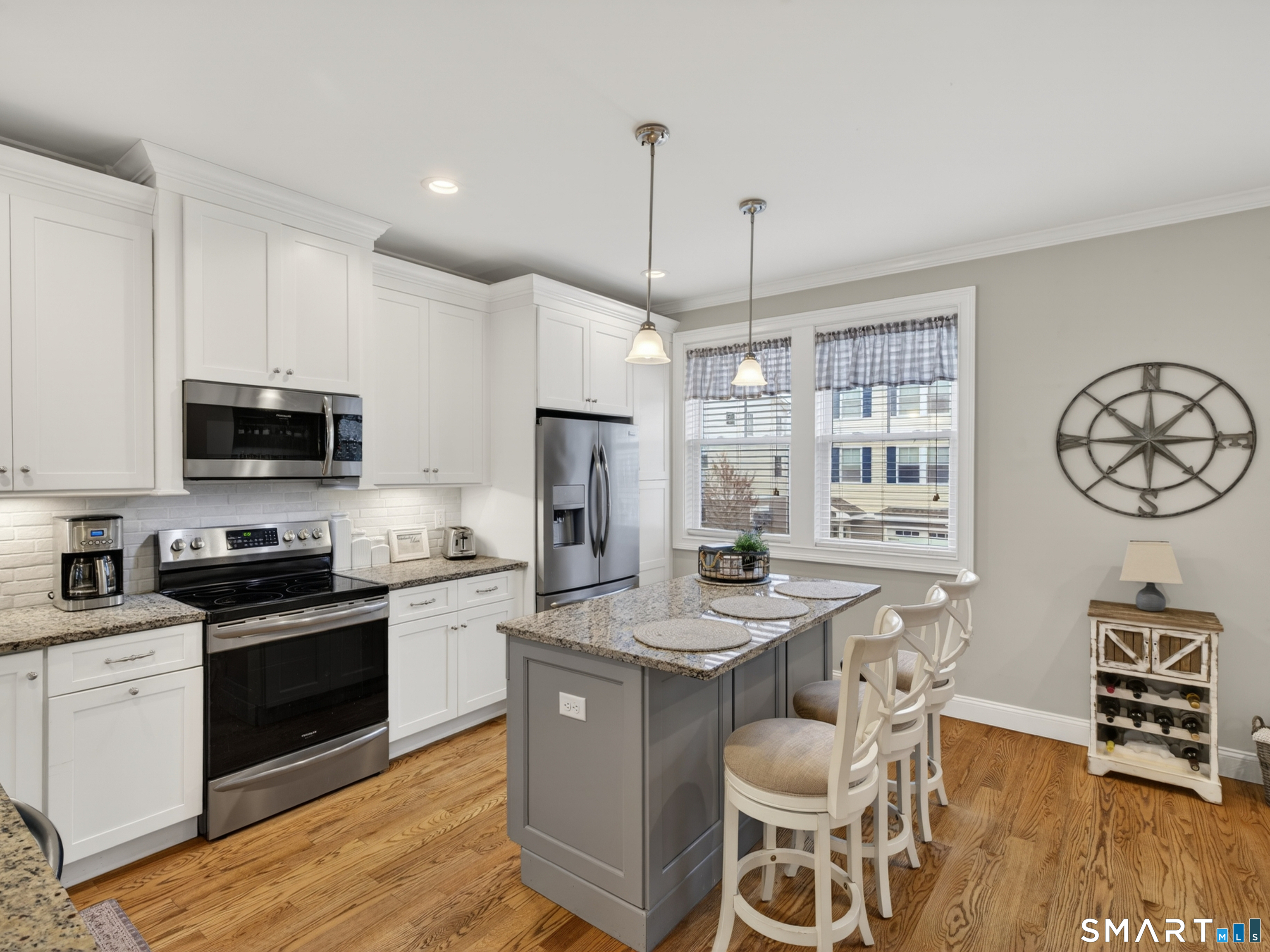 11 Village Crossing, Unit 11 Niantic, CT 06357 - Photo 3 of 37