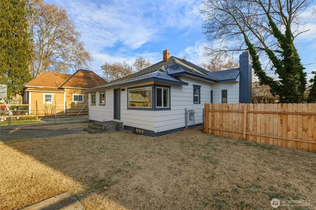 $419,000 | 564 South 1st Avenue, Walla Walla, WA 99362