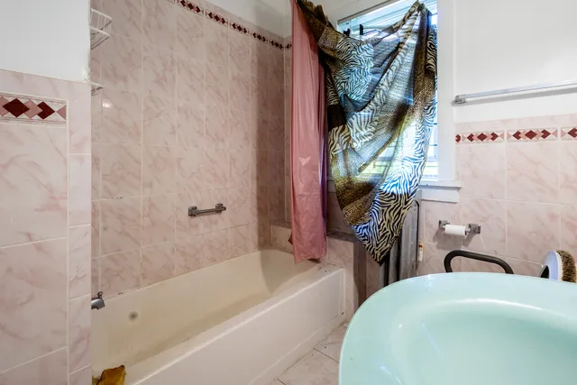 $220,000 | 8145 South Cottage Grove Avenue, Chicago, IL 60619