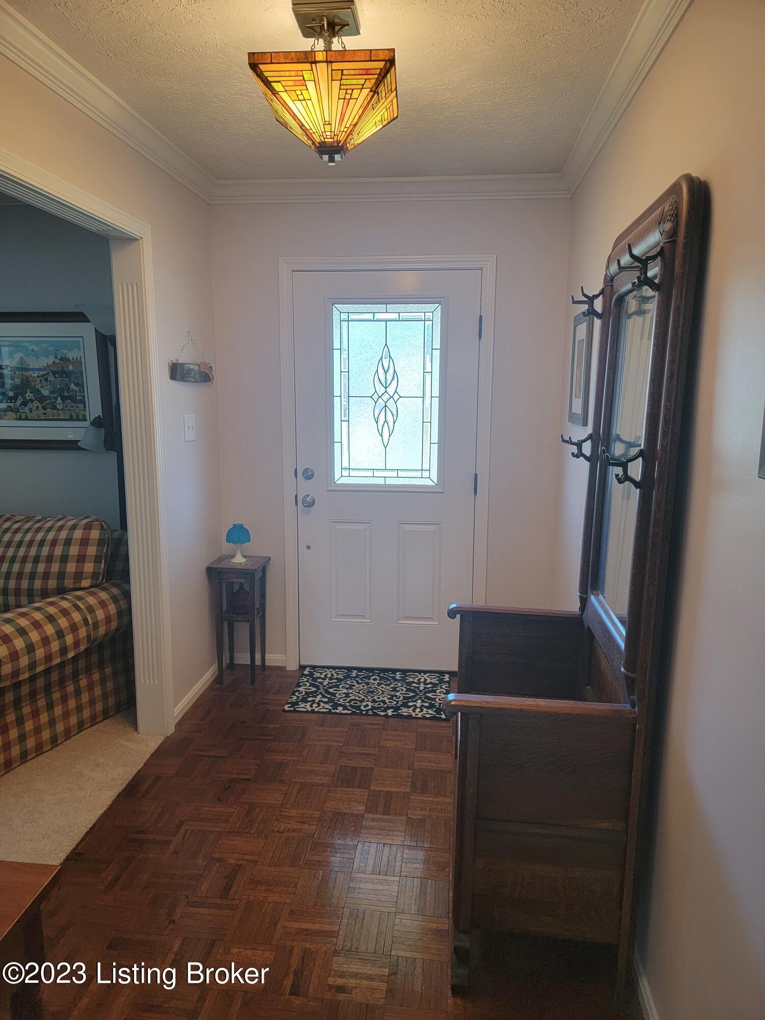 9014 Collingwood Road Louisville, KY 40299 - Photo 2 of 45 20230211_140117