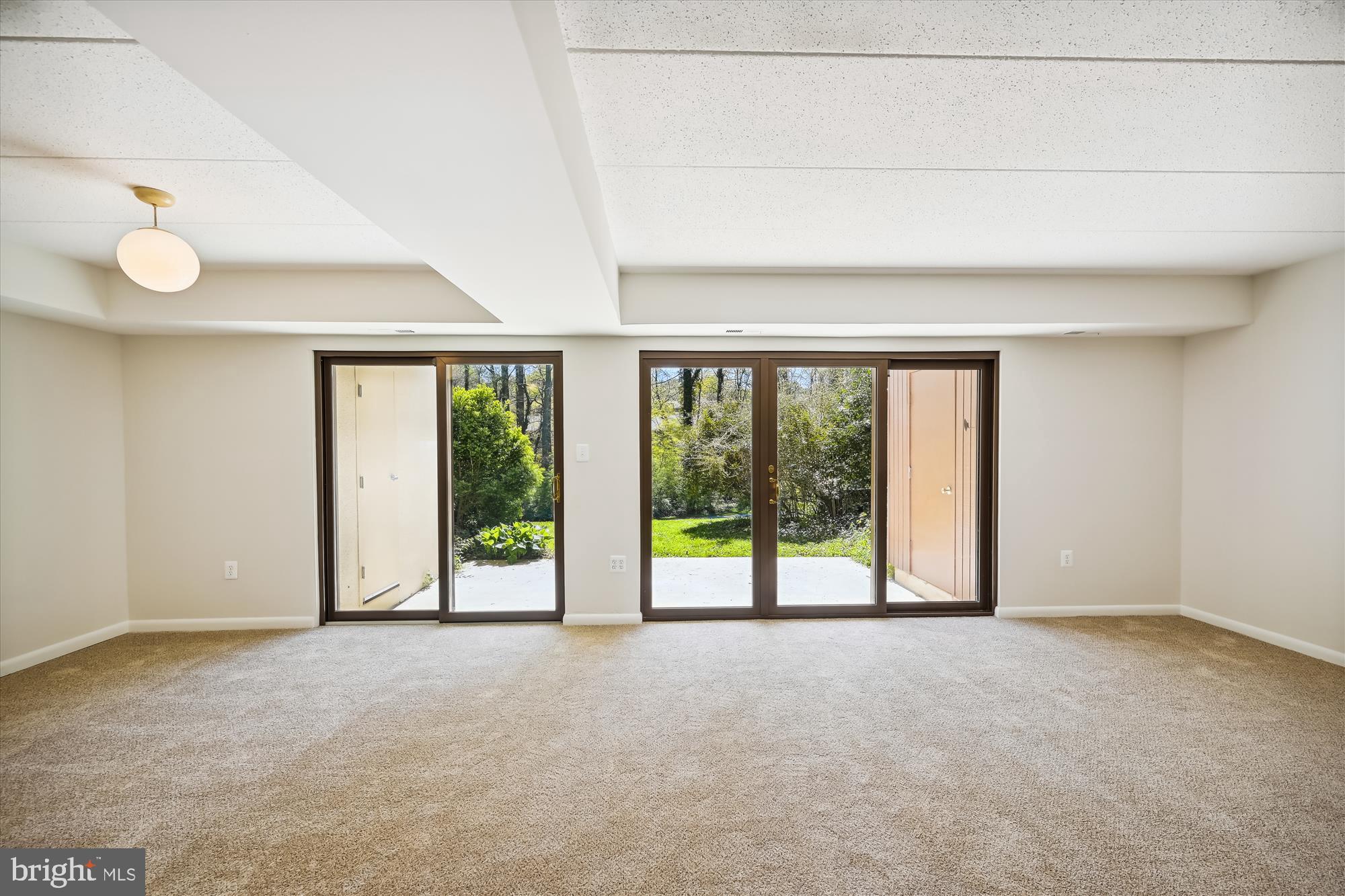 5673 Harpers Farm Road, Unit B Columbia, MD 21044 - Photo 13 of 72 Dining Room
