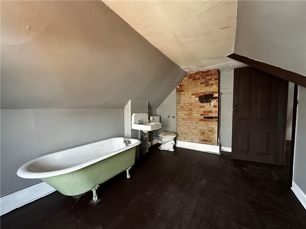 604 Centennial Street New Castle, PA 16101 - Photo 23 of 26