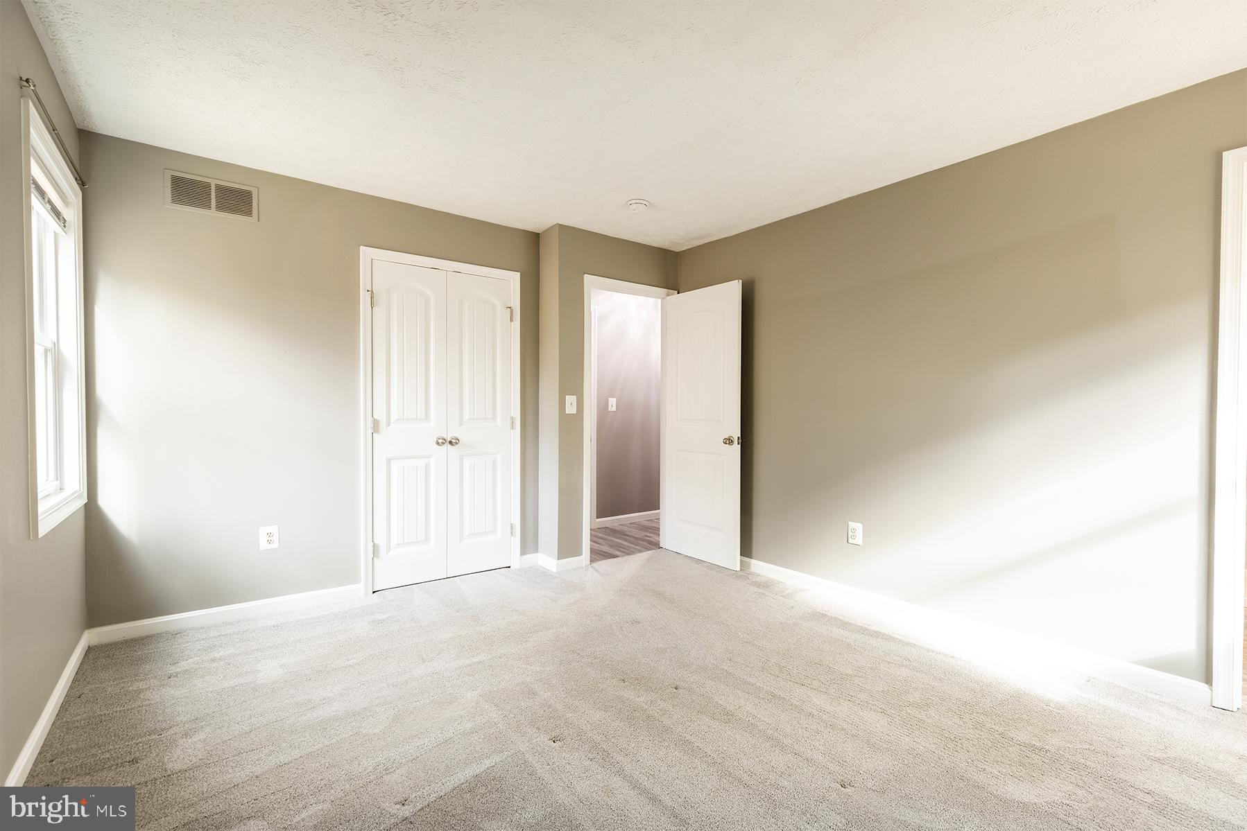 847 Harbor View Terrace Annapolis, MD 21409 - Photo 16 of 42 a view of an empty room and window