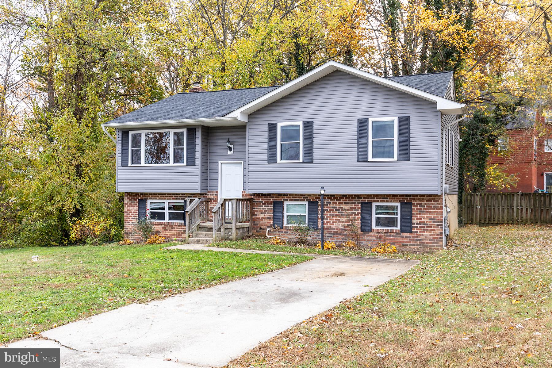 847 Harbor View Terrace Annapolis, MD 21409 - Photo 30 of 42 a front view of a house with garden