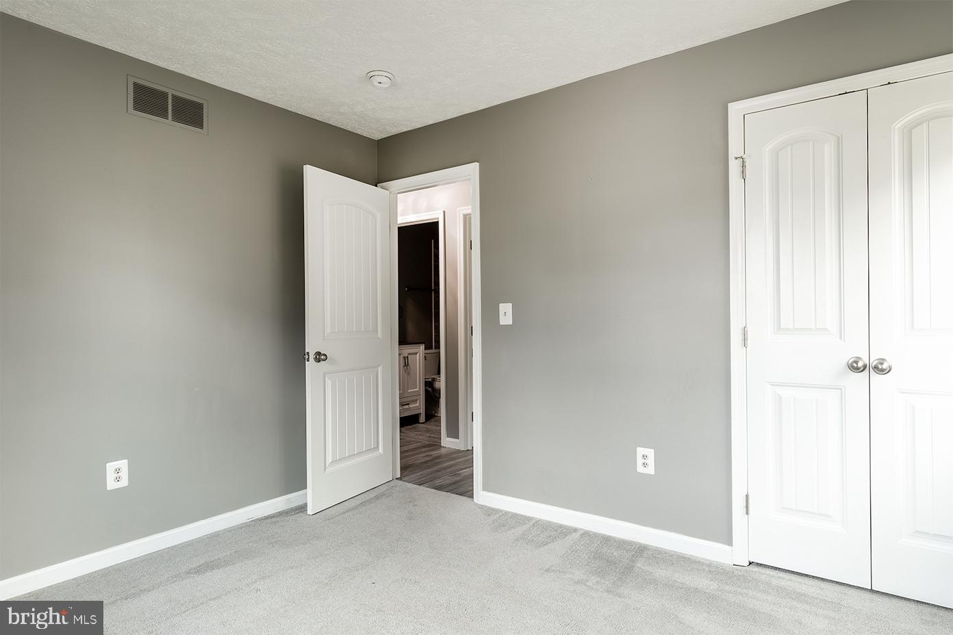 847 Harbor View Terrace Annapolis, MD 21409 - Photo 3 of 42 a view of an empty room