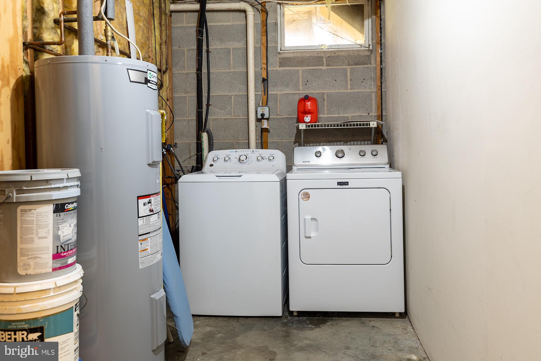 847 Harbor View Terrace Annapolis, MD 21409 - Photo 42 of 42 a utility room with dryer and washer