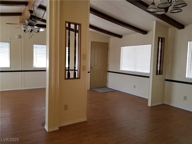 $1,350 | 252 Navajo Drive, Henderson, NV 89015