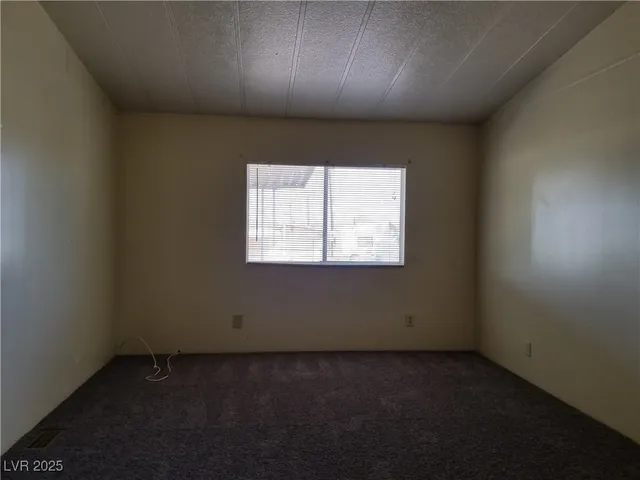 $1,350 | 252 Navajo Drive, Henderson, NV 89015