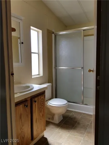 $1,350 | 252 Navajo Drive, Henderson, NV 89015