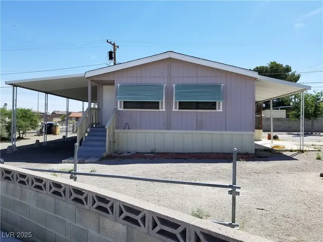 $1,350 | 252 Navajo Drive, Henderson, NV 89015