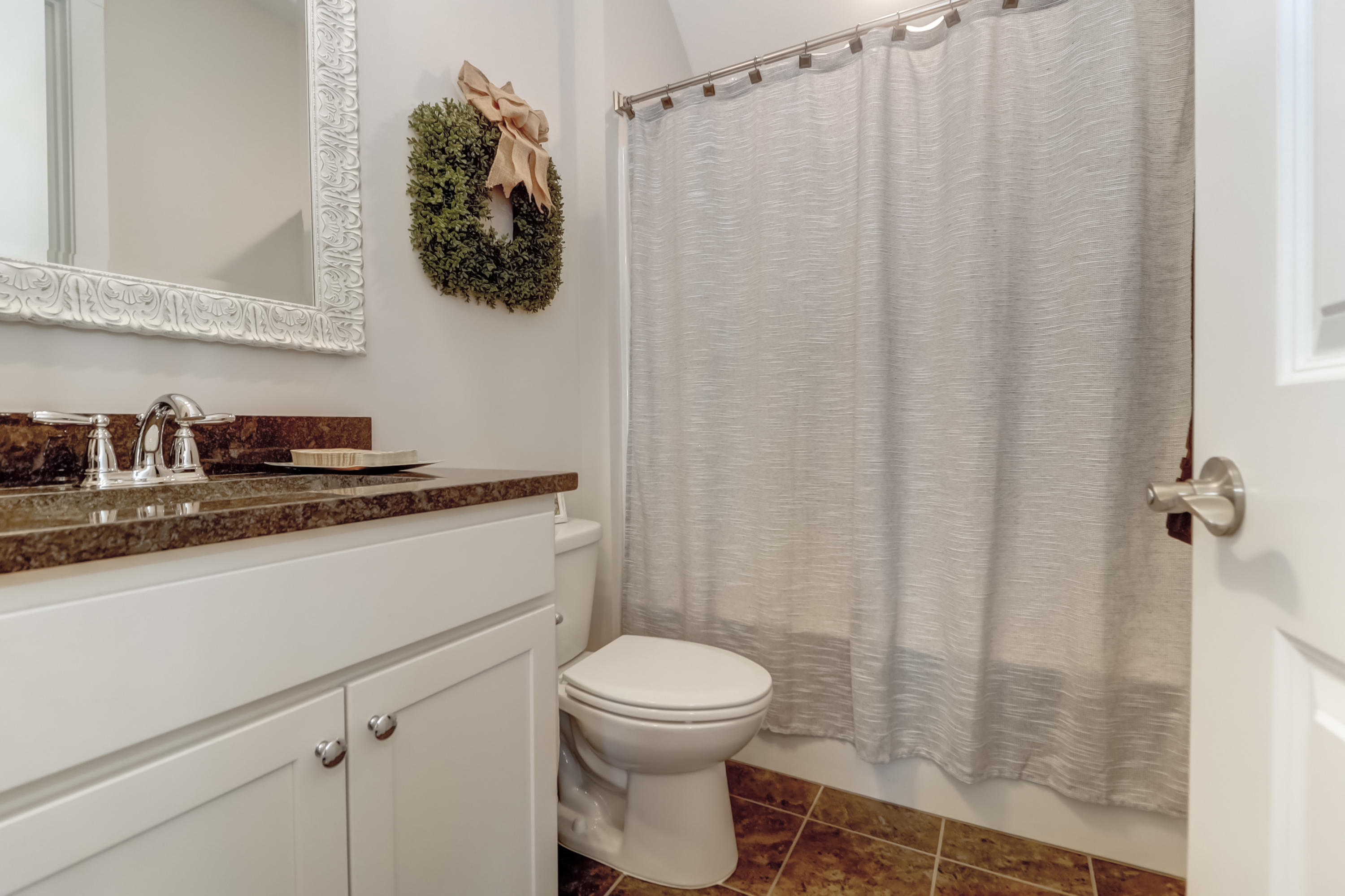 236 Oak View Way Summerville, SC 29483 - Photo 16 of 89 236 Oak View (27)