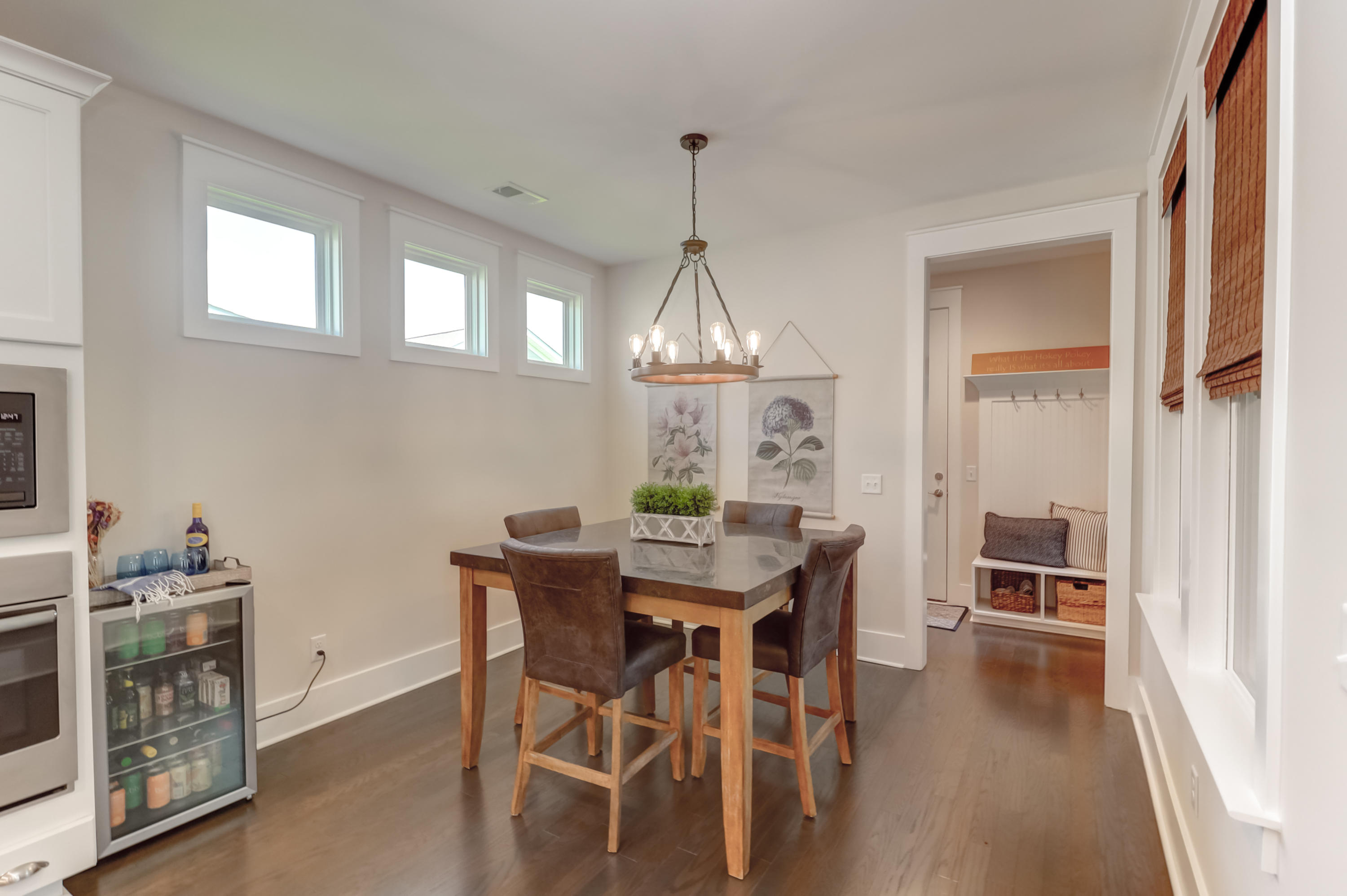 236 Oak View Way Summerville, SC 29483 - Photo 20 of 89 Love the windows